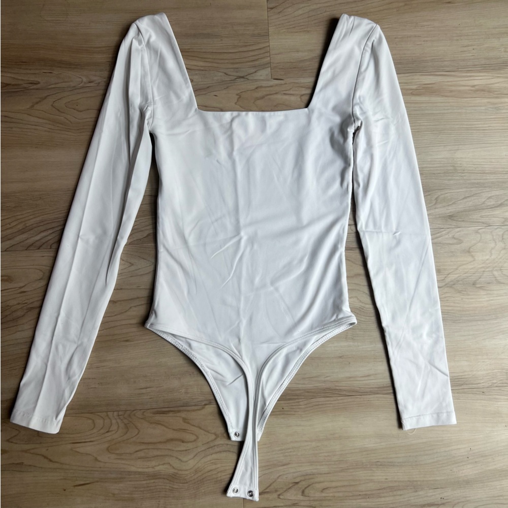 Aritzia Babaton Original Contour Squareneck White Bodysuit XS - Picture 13 of 14